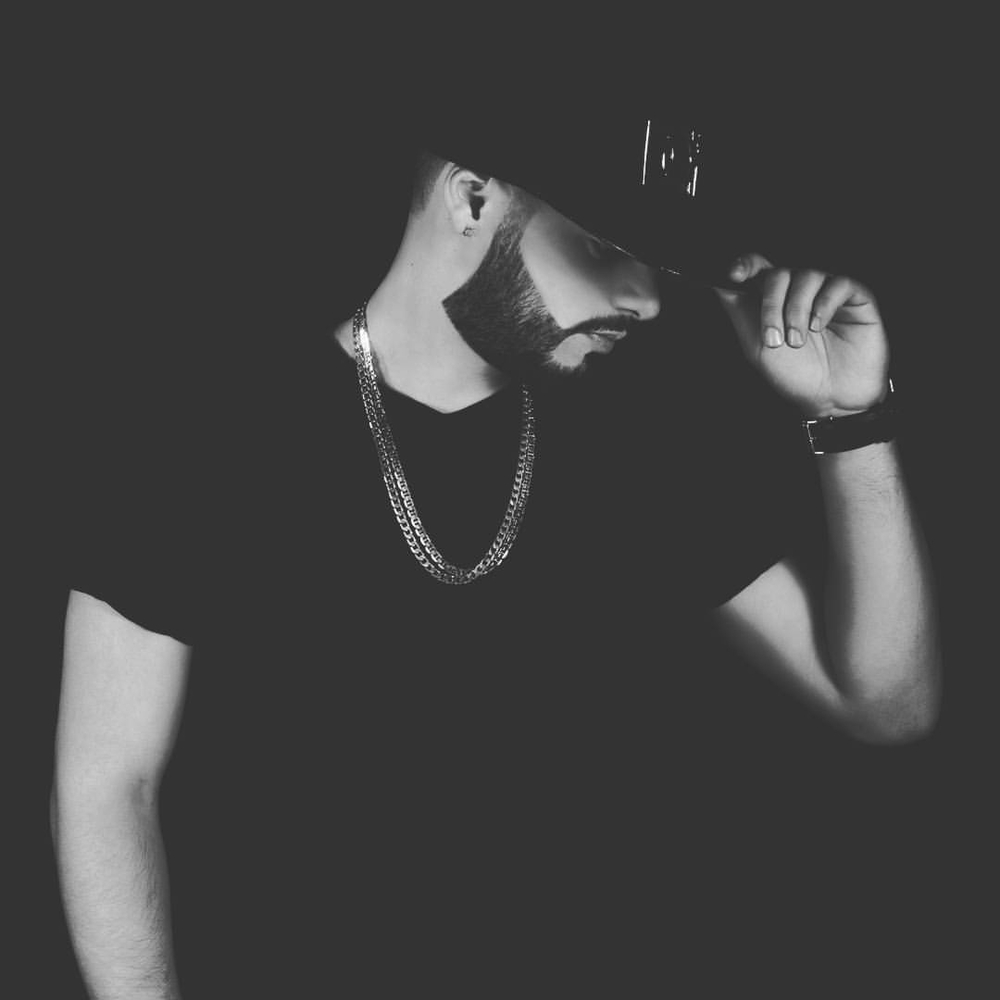 Meet your Posher, Angelo